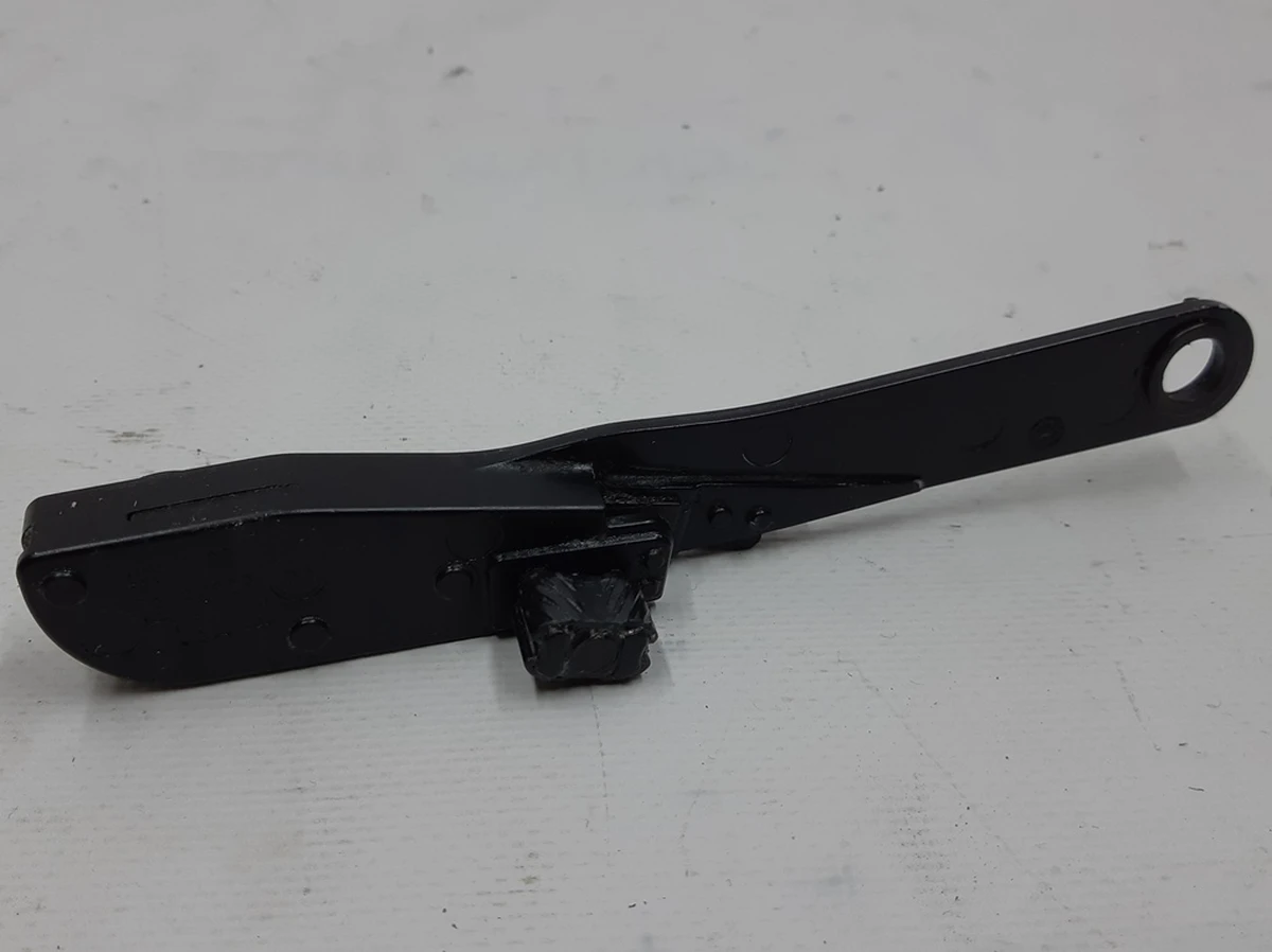 19 Кронштейн-напрямна люка задня права REV01 Tesla model S 6008676-00-H