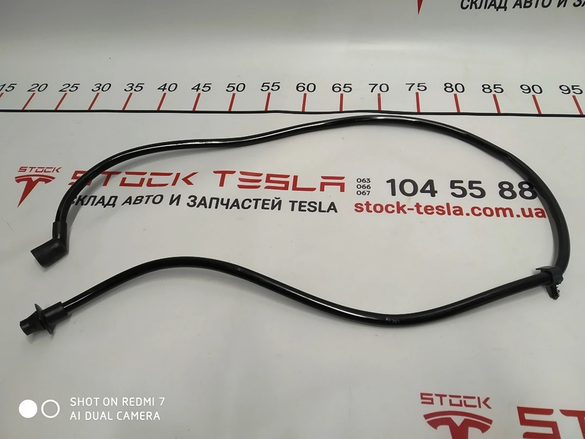 14 DRAIN TUBE-FRONT Tesla model S, REST 6008684-00-E