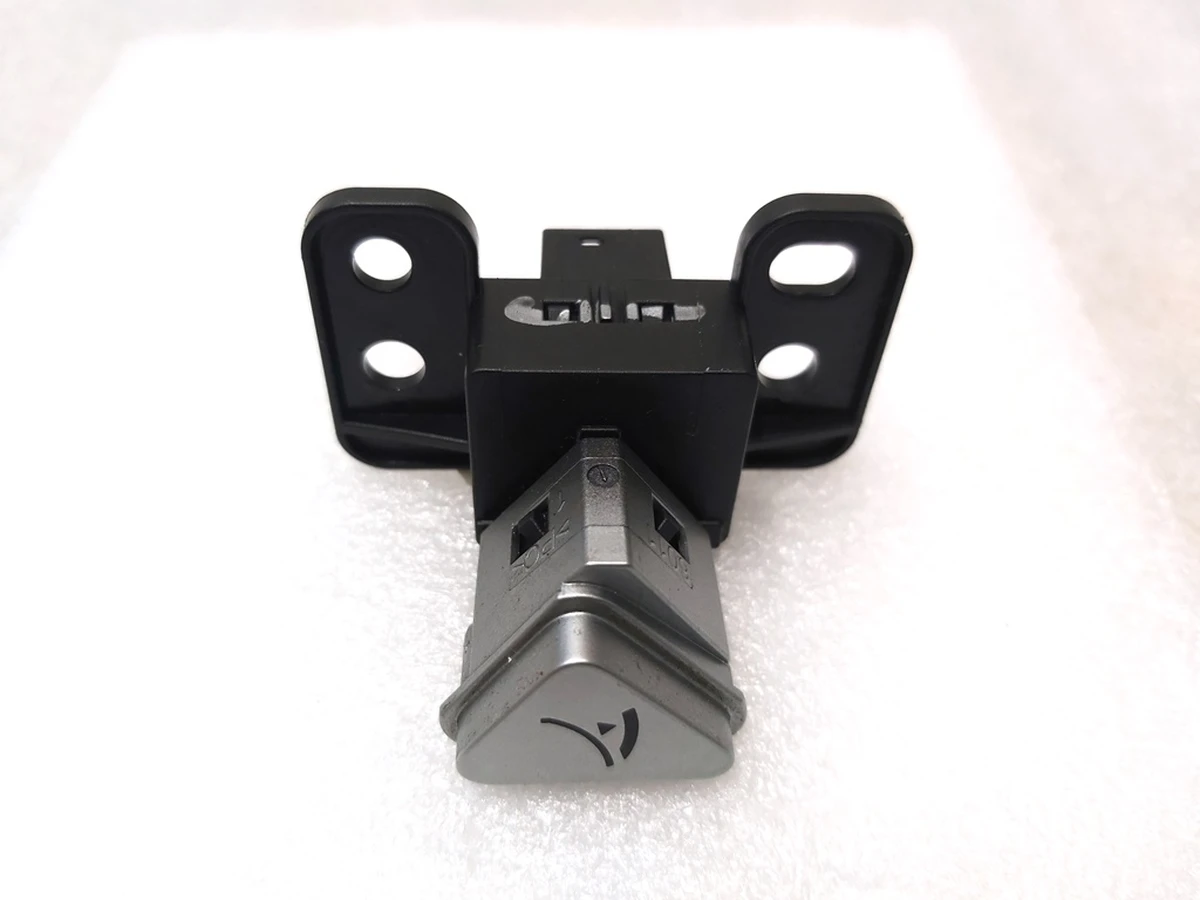 3 Switch, Glove Box, IP Tesla Model S, Model S REST, Model X 6008906-00-C