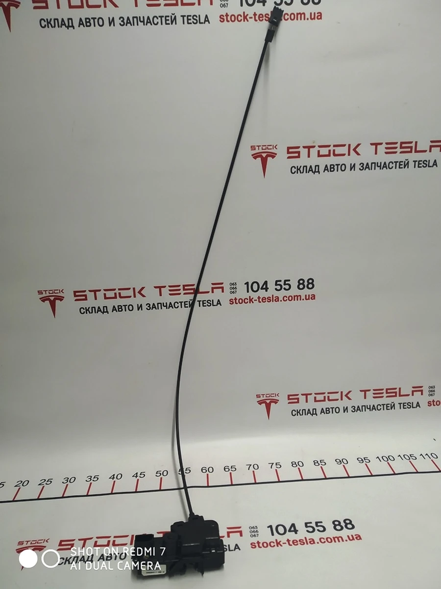 1 Замок двері задньої лівої Tesla model S, model S REST 6008911-99-D