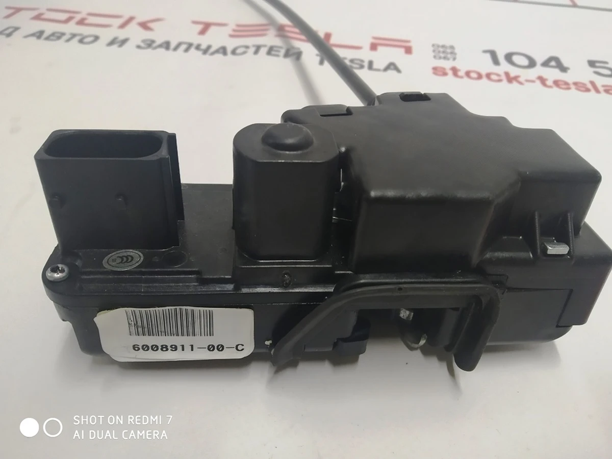 1 Замок двері задньої лівої Tesla model S, model S REST 6008911-99-D