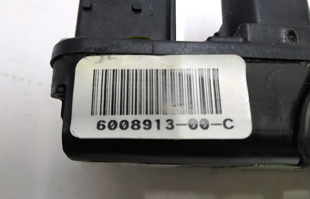 1 Замок двери передней левой Tesla model S, model S REST 6008913-99-C