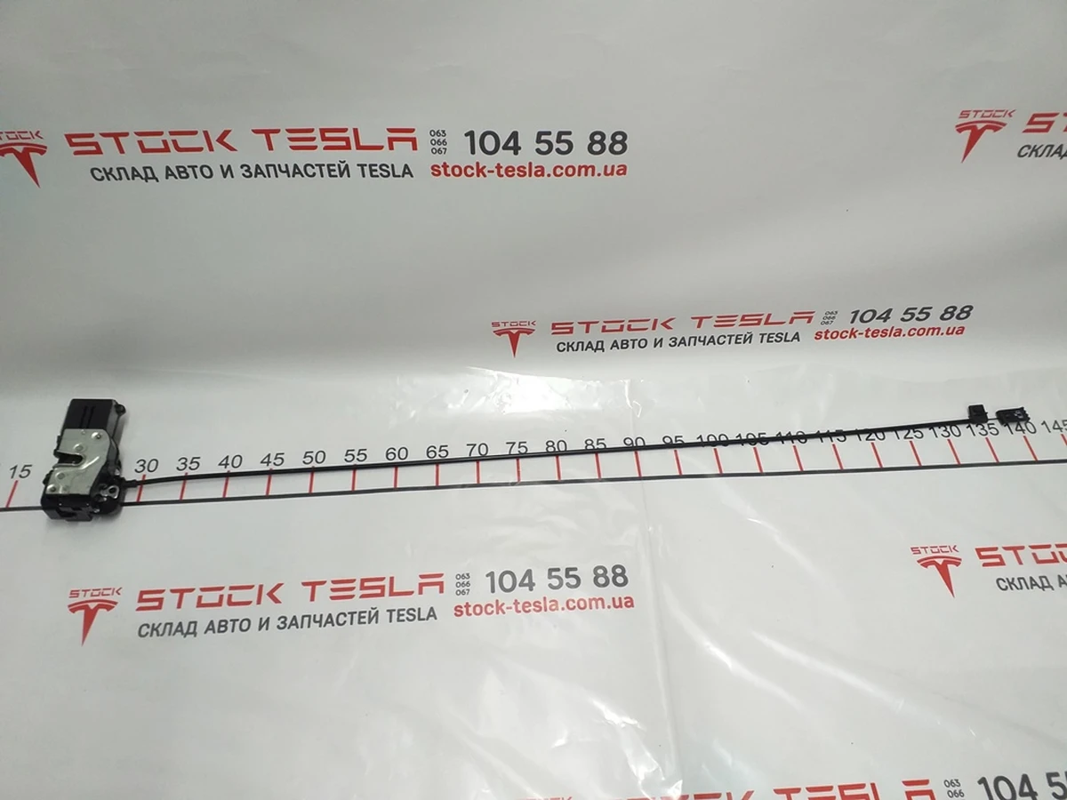 1 Замок двери задней правой Tesla model S, model S REST 6008914-99-D