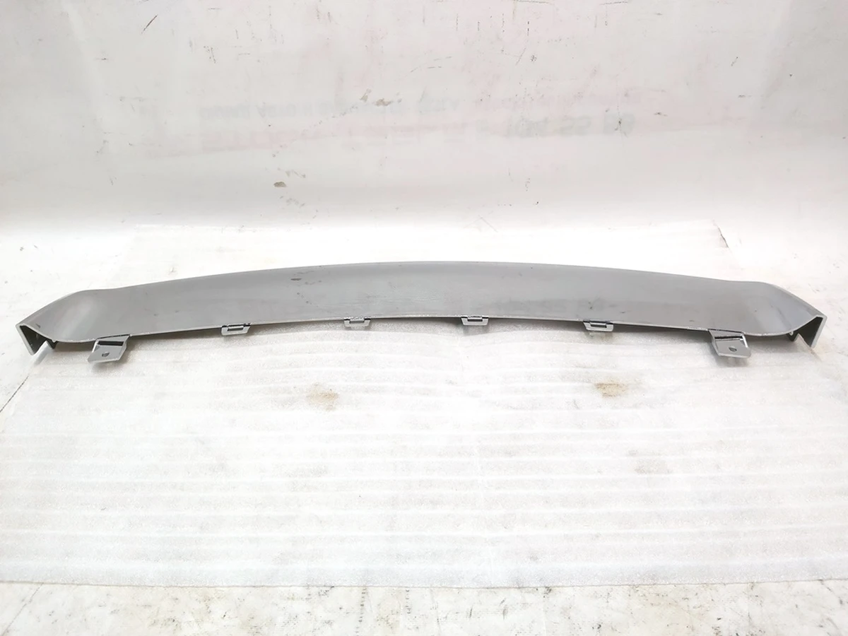 17 ASY TRIM APPLIQUE RR FASCIA CHROME Tesla Model S 6009004-00-C