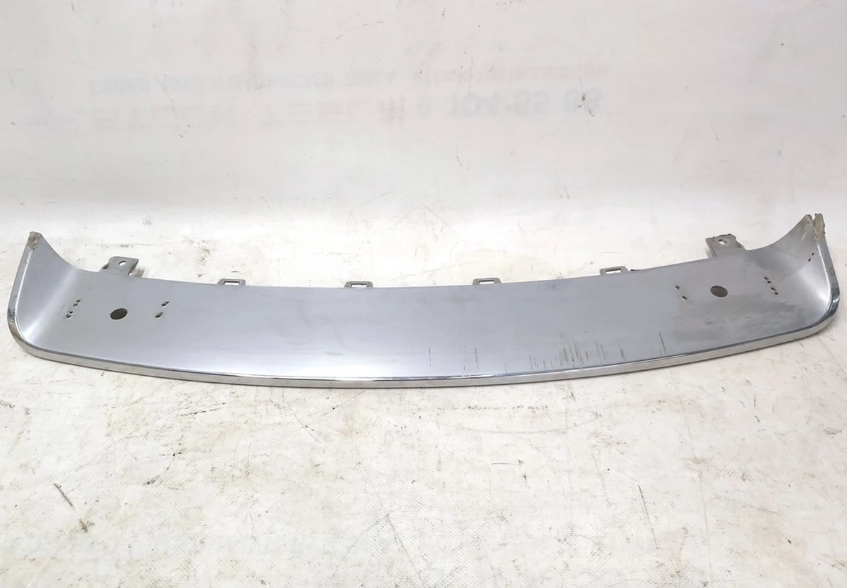 17 ASY TRIM APPLIQUE RR FASCIA CHROME (damaged) Tesla model S 6009004-00-C