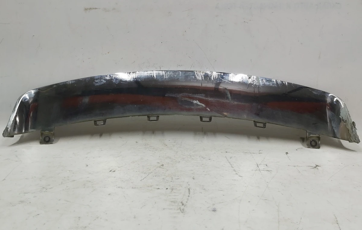 17 Cover decorative bumper of the rear chrome with damage Tesla model S 6009004-00-C