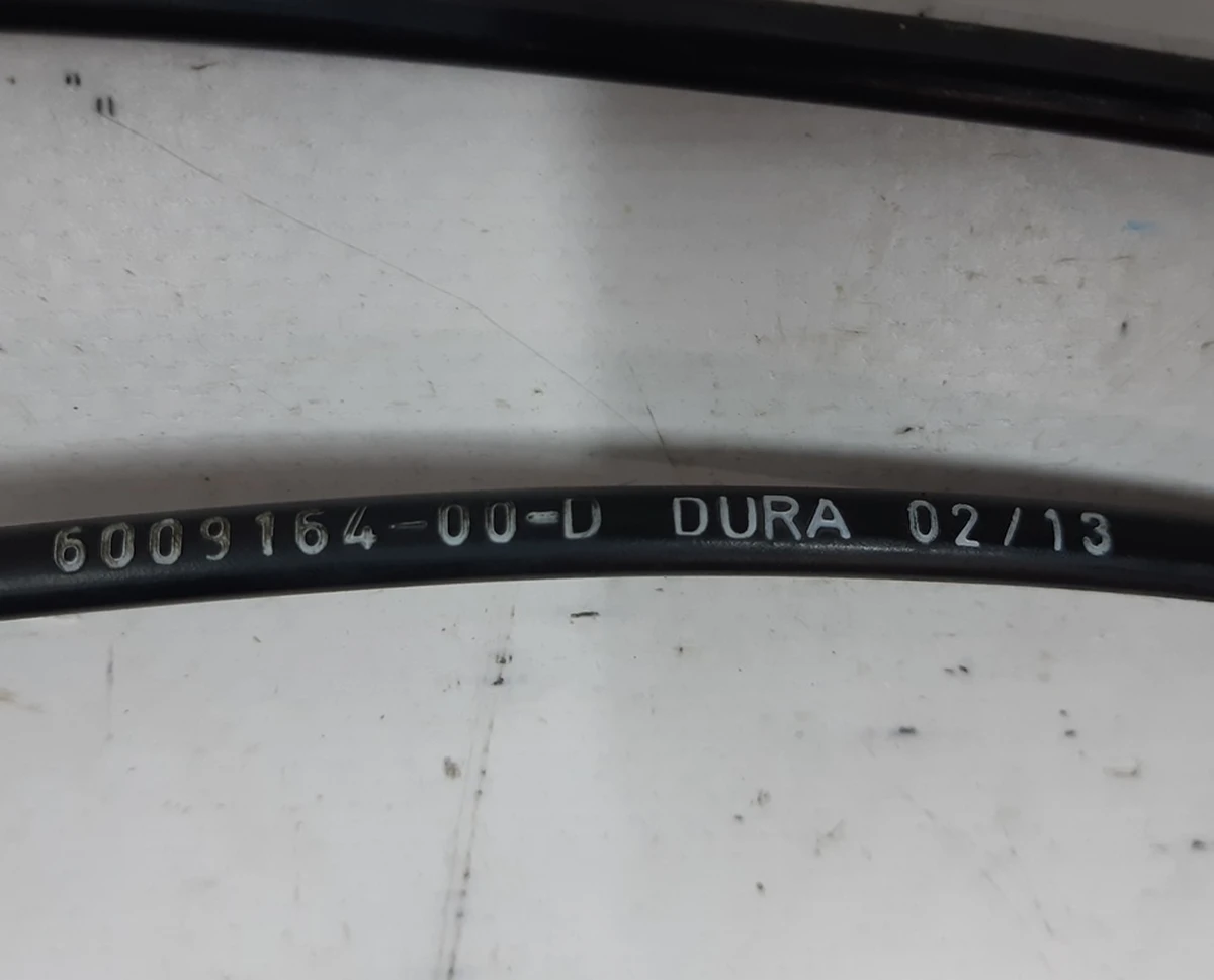 2 Тросик замка капота (відкриття) Tesla model S 6009164-00-E