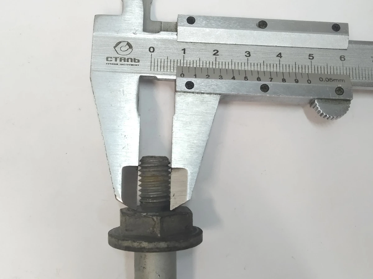 2 Болт передний (заднего подрамника) M14-M10x100 [10.9]-G720 Tesla Model S, Model S REST, Model X 6009264