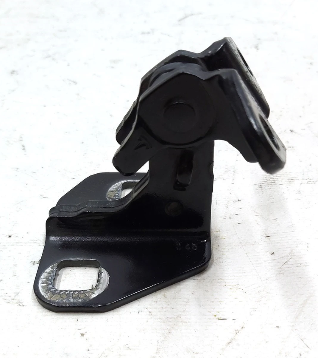 9 Петля двери передней задней правой нижняя PBSB Tesla model S, model S REST 6009569-00-E