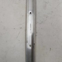 11 Кріплення (планка) ущільнювача стійки B задній правий Tesla model S, REST 6009572-00-D