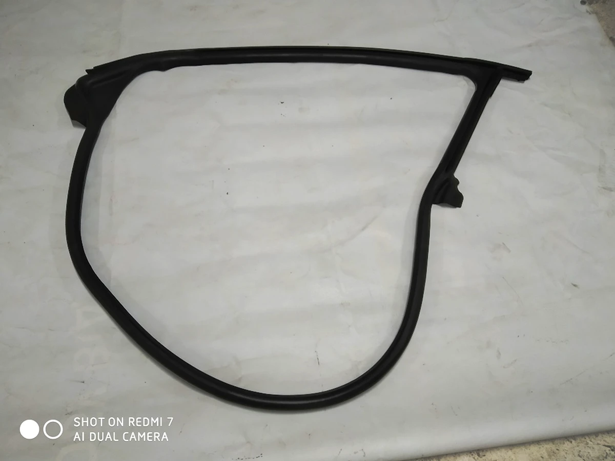 1 SEAL, BODY SIDE FR PRIMARY, LH Tesla model S, model S REST 6009583-00-M