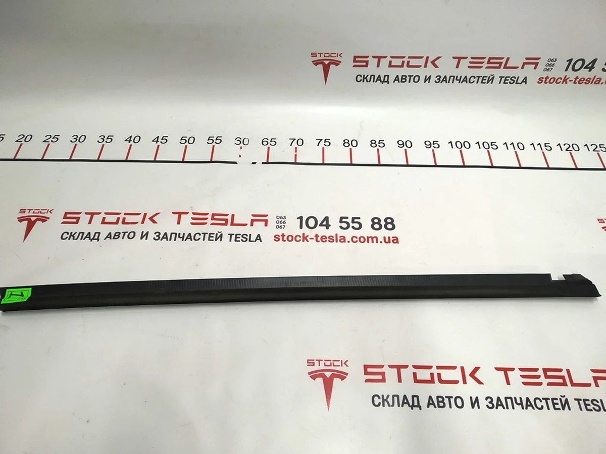 3 Молдинг наружный двери передней левой хром Tesla model S, model S REST 1095786-00-C