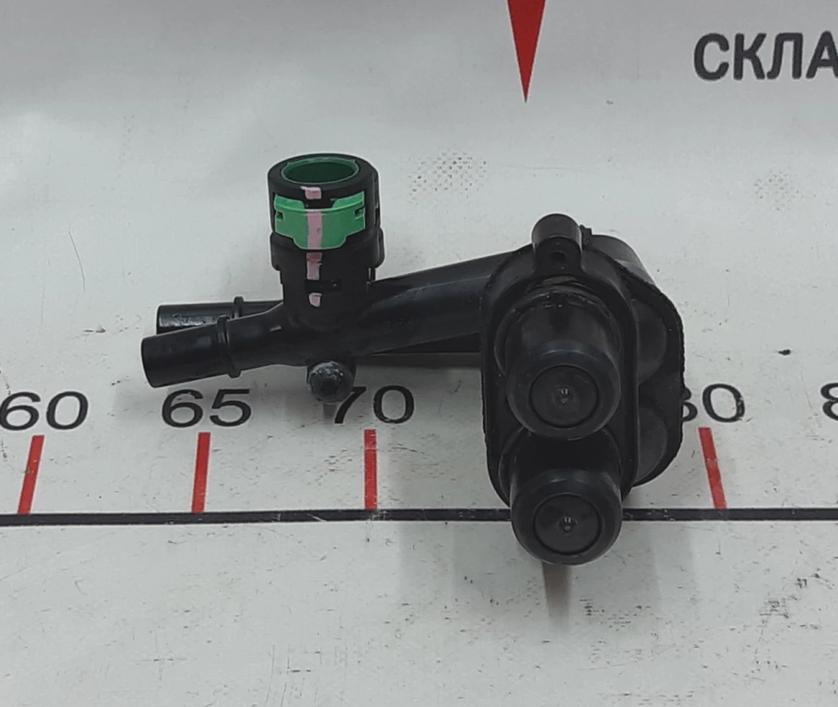 Клапан вхідний патрубка охолодження основної високовольтної батареї Tesla model S, model S REST 6010351-00-J