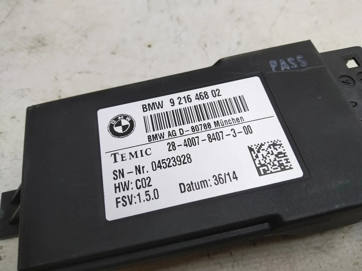 Блок управління сидіння переднього лівого правого BMW I3 61359216468