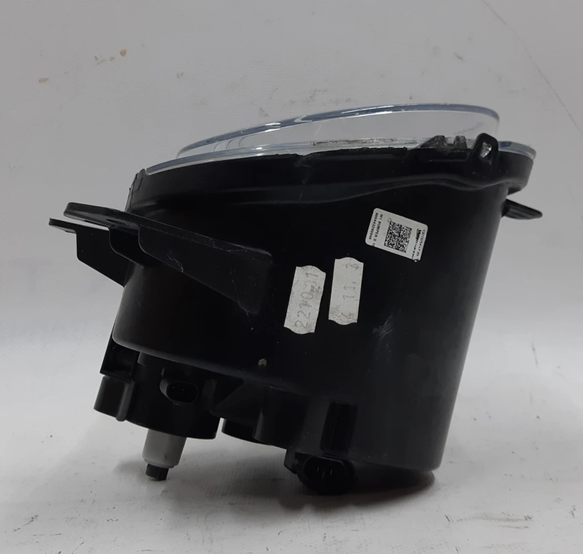 Фара бампера комбинированная правая BMW I3 63117295688