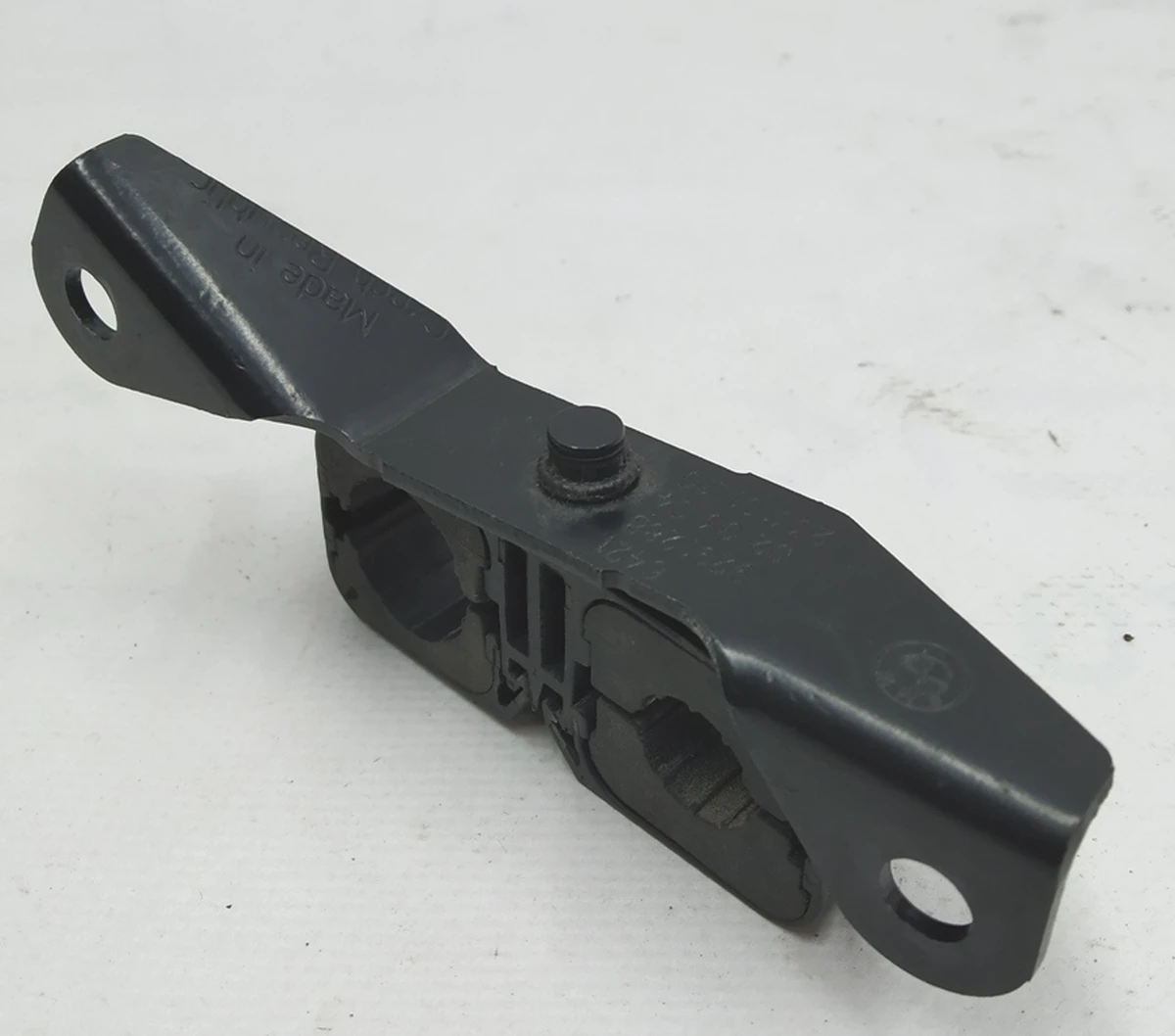 Кронштейн кріплення трубопроводу кондиціонера BMW i3 64219291288