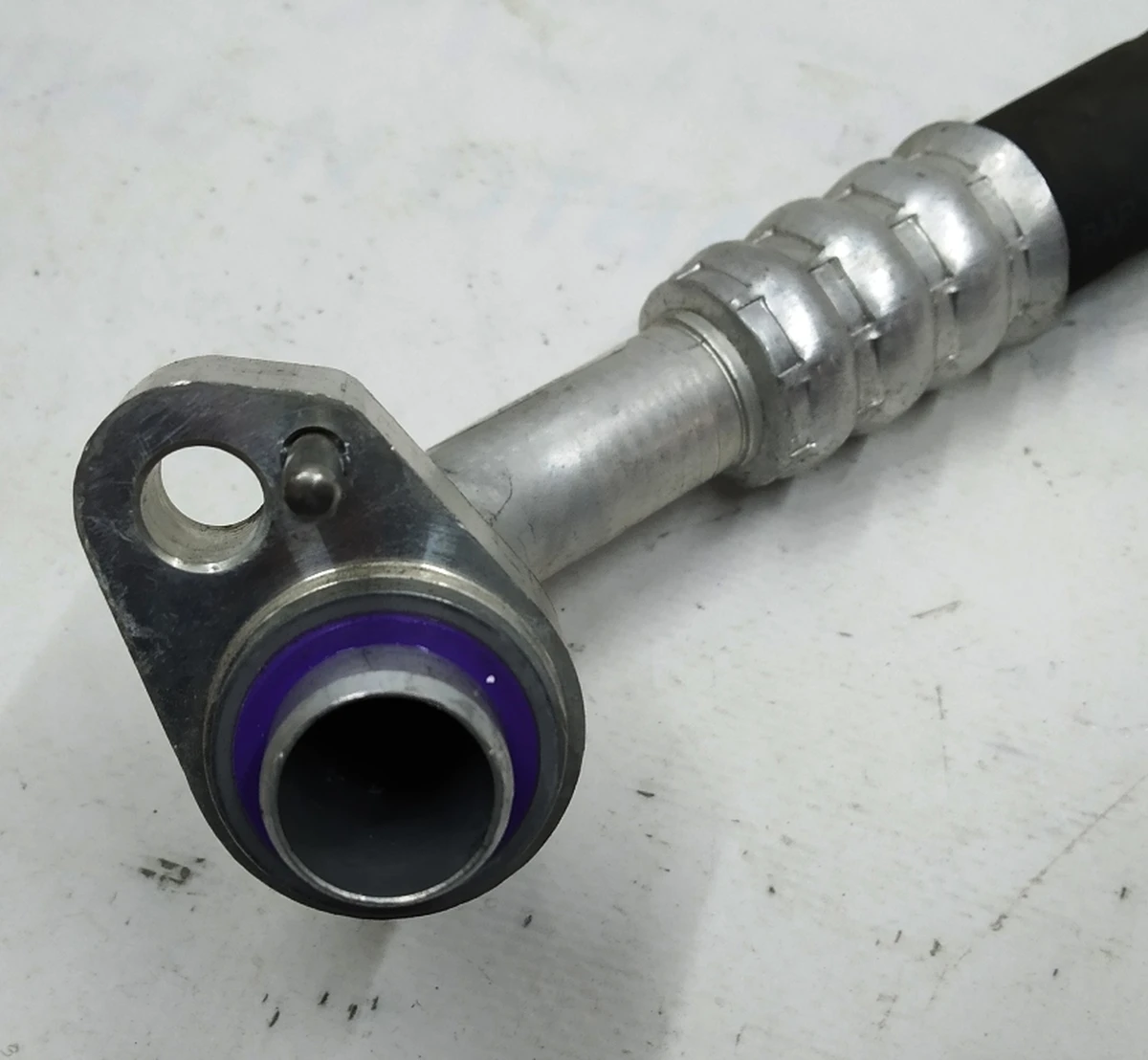 Air conditioner line suction R134A BMW i3 64539291270