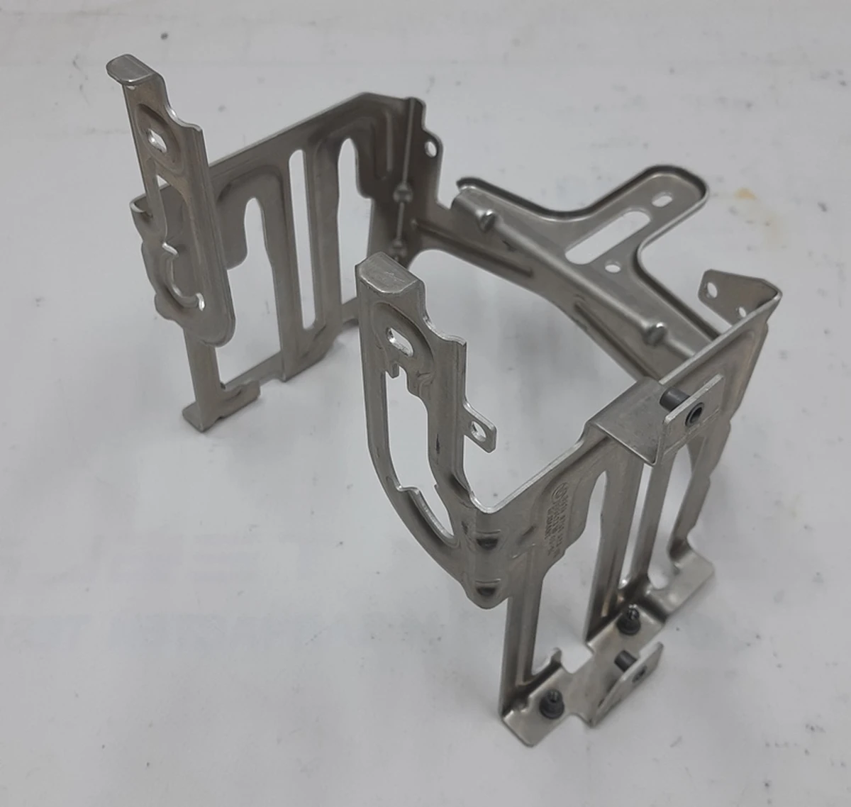 Кронштейн головного устройства High BMW i3 65159251523