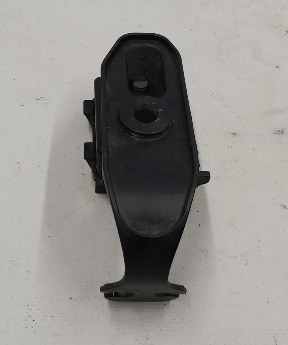 Тримач датчика ABS лівого DSC BMW i3 34526851905