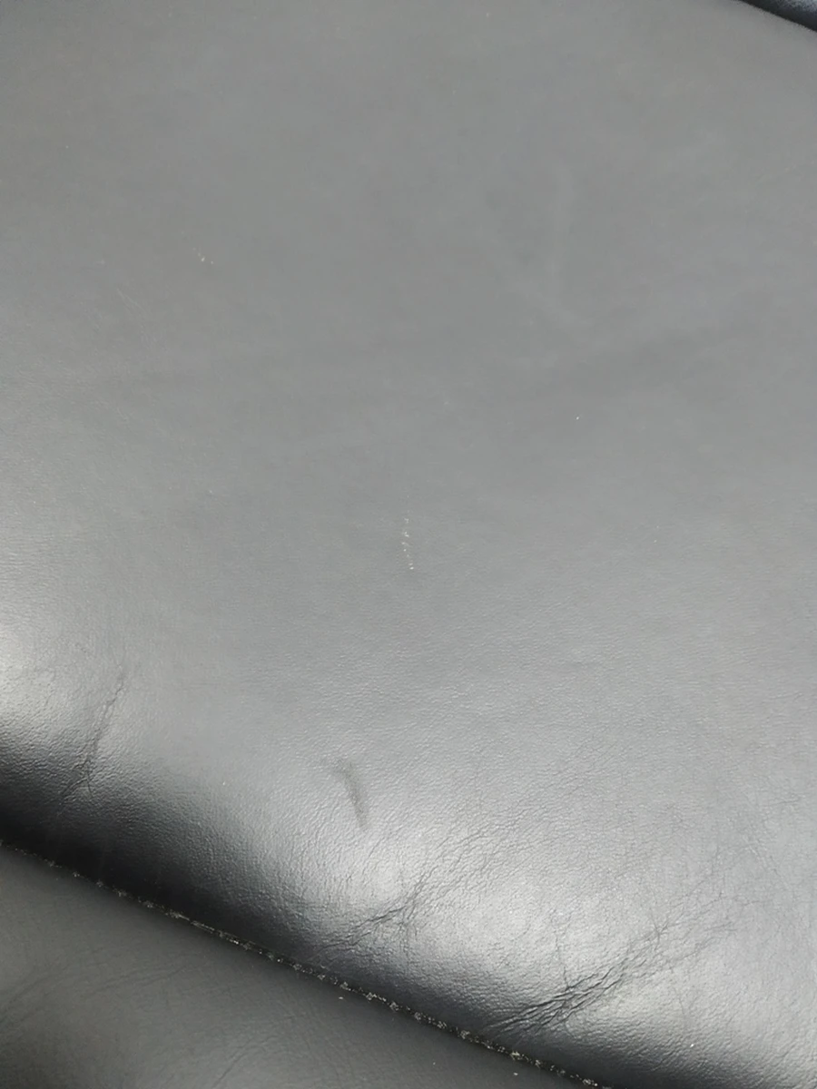 4 Covering the lower part of the passenger seat NEXT GEN BLACK (GEN 2) (damaged - small scratches, dents) Tesla model S, model S REST 1056288-02-B