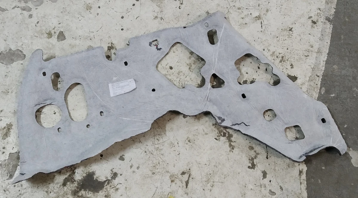 Шумоизолятор багажного отсека левый BMW I3 51487272387