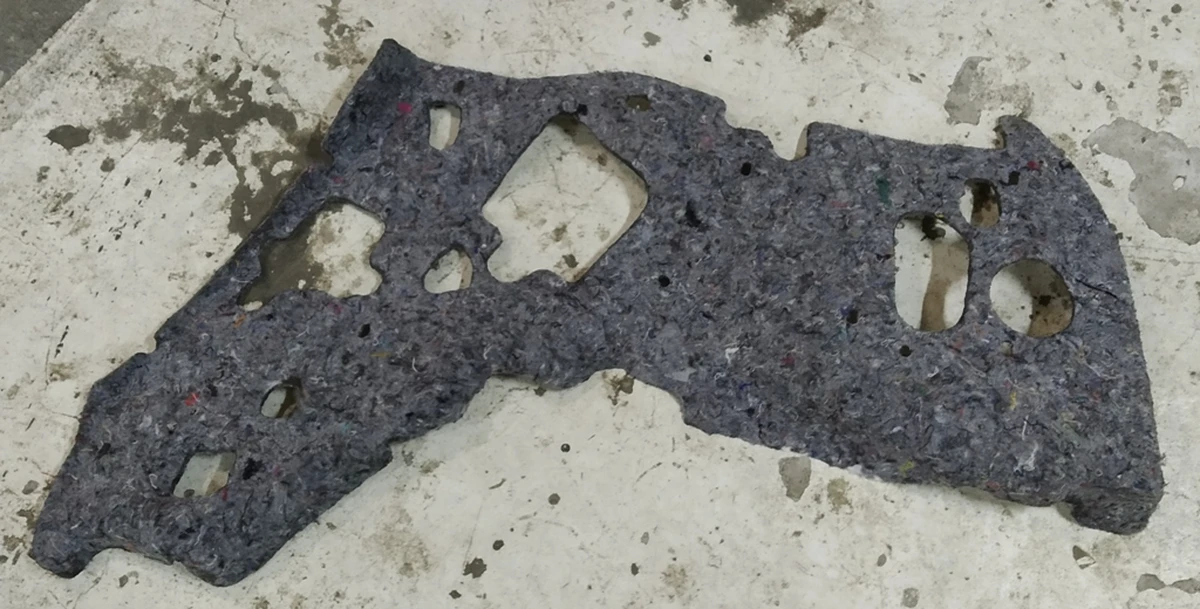 Шумоизолятор багажного отсека левый BMW I3 51487272387