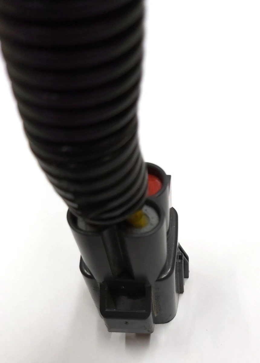 Роз'єм (фішка) вентилятора системи охолодження YAZAKI 7282-5595-10 X525/4pin Tesla model 3 1067964-02-F