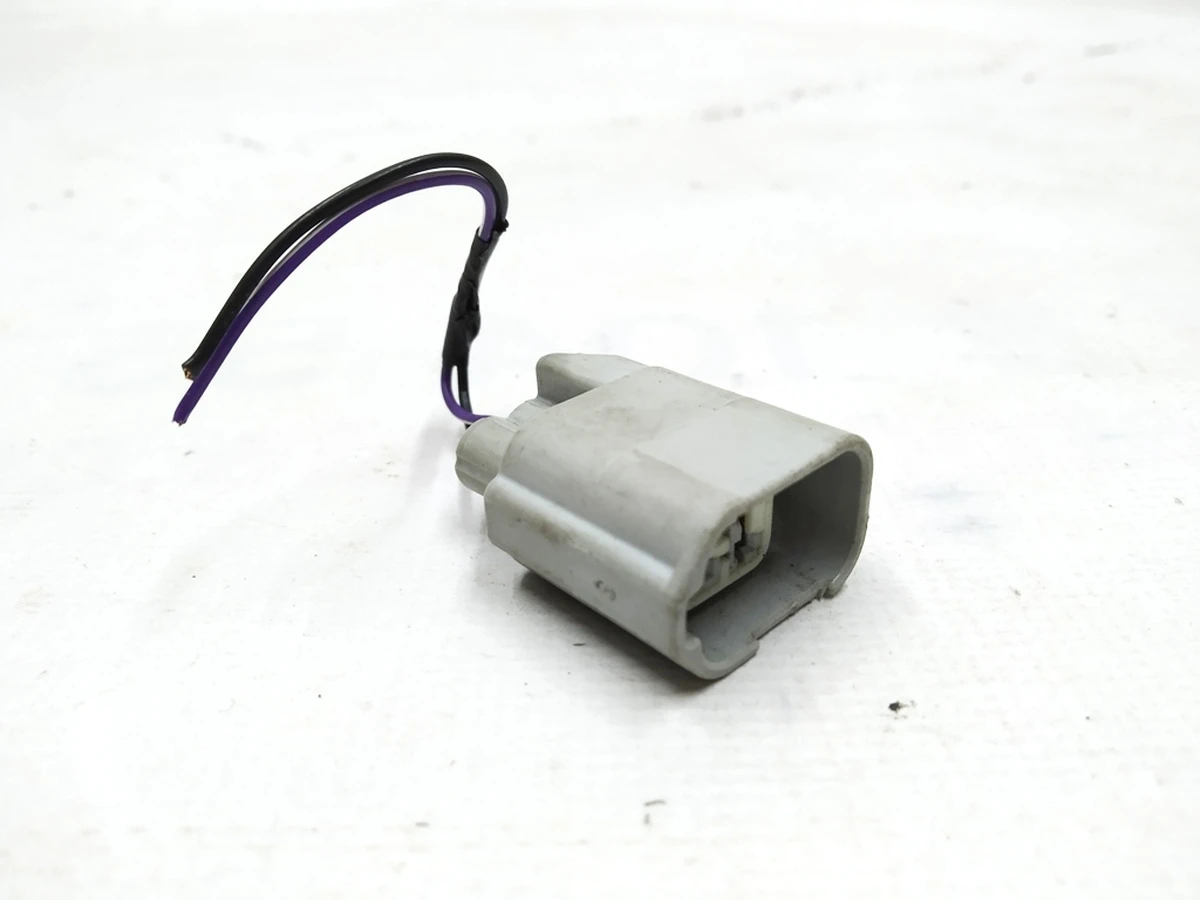 Роз'єм повторювача R/F електропроводки передньої основної x269/2pin Tesla model X 2072447-00-A