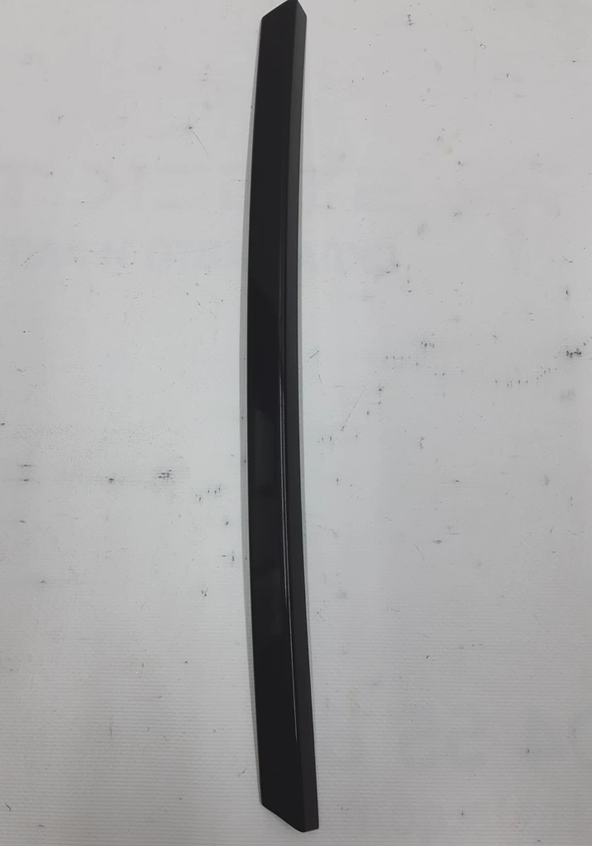 Облицювання (декоративна накладка) кватирки задніх правих передня BMW I3 51377453546