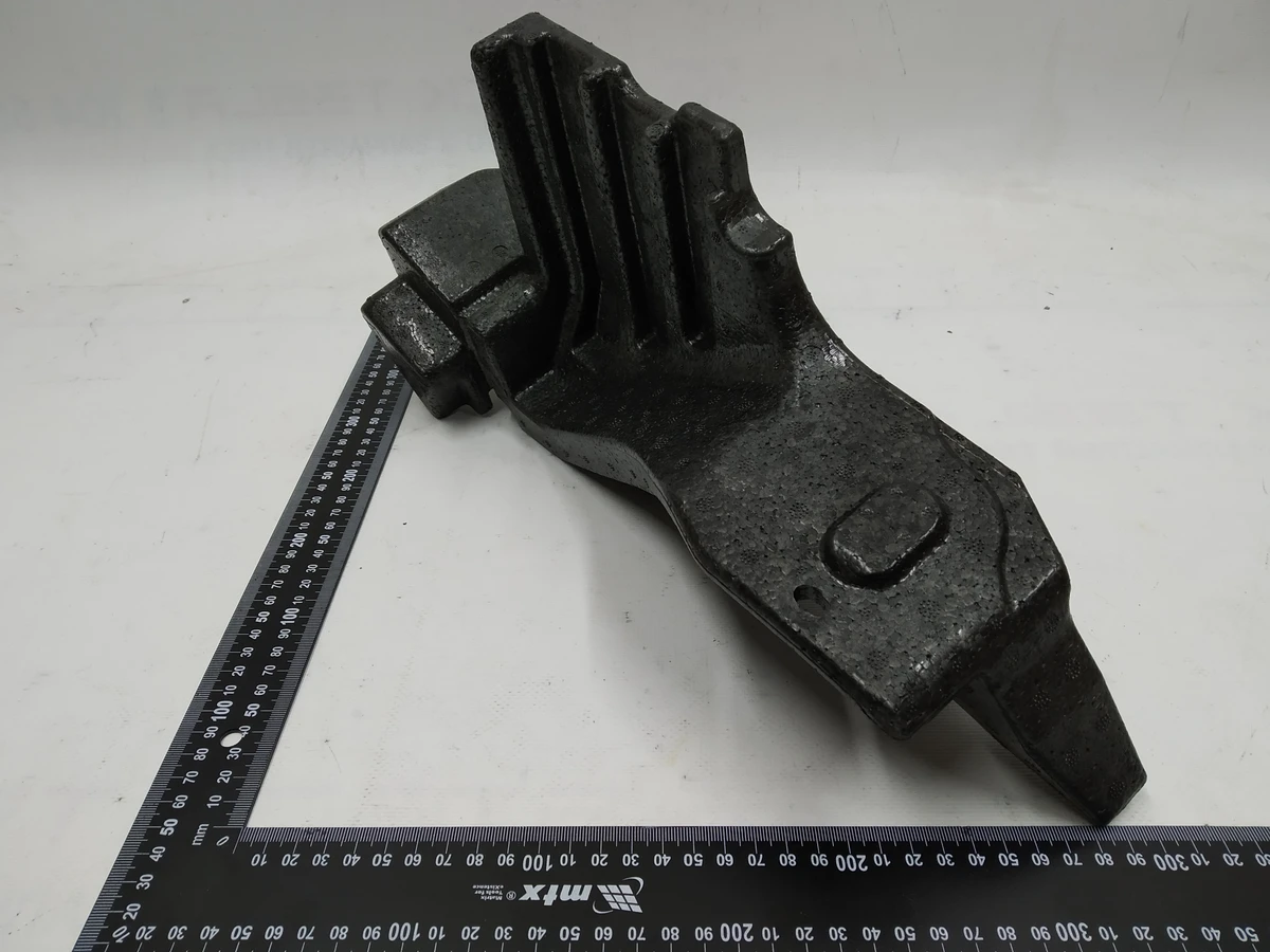 Panel for filling cavities of the base trim of the C pillar lower left BMW I3 51477290035