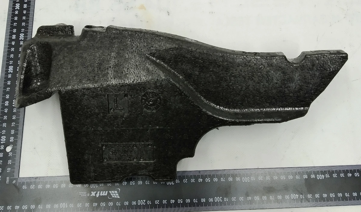 Panel for filling cavities of the base trim of the C pillar lower left BMW I3 51477290035