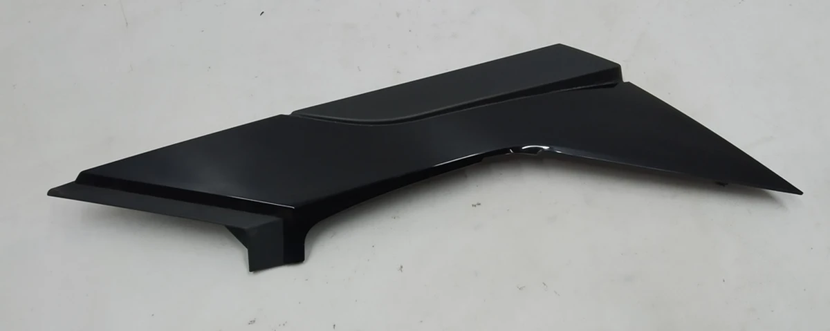 Облицювання (декоративна накладка) стійки A зовнішня нижня права BMW I3 51137453548