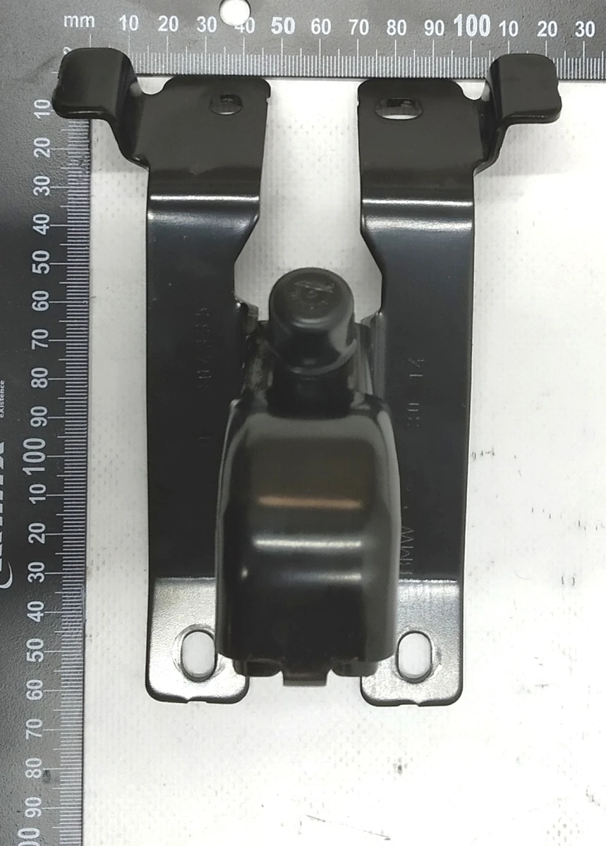 Кронштейн кріплення каркаса сидіння пасажирського центральний в зборі з притискною скобою BMW i3 52207304335