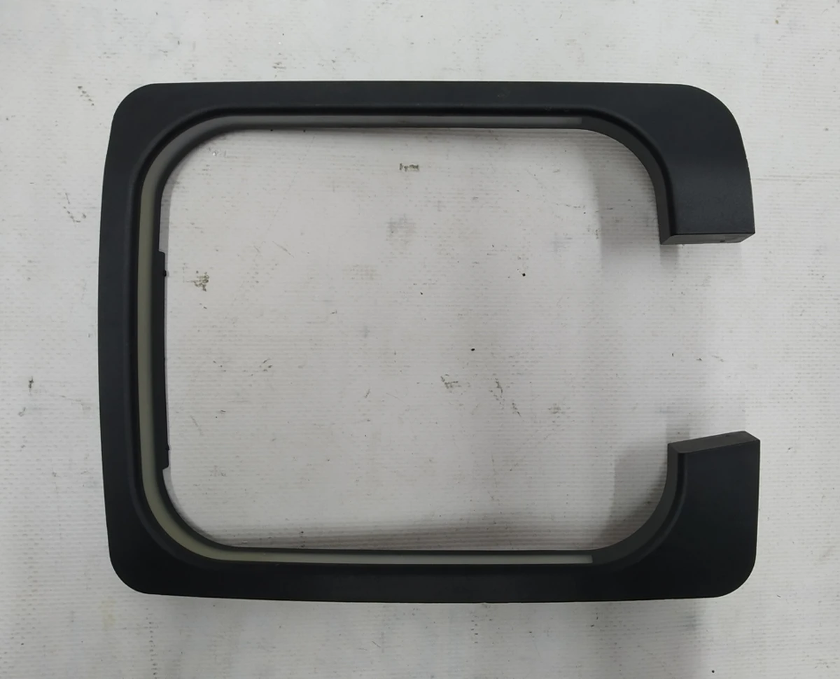 Рамка с подсветкой люка порта зарядки BMW i3 63217334639