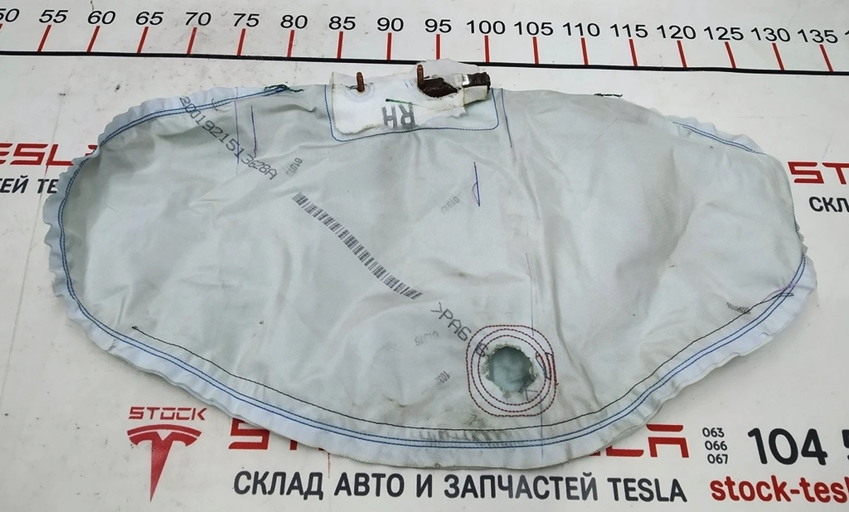 Подушка безпеки пасажирського сидіння (під відновлення) Tesla model 3 7654324-01-B