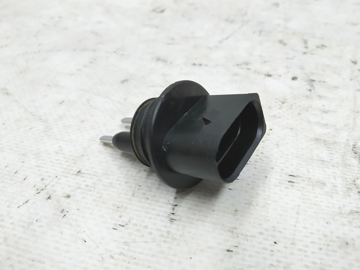 Датчик рівня води Audi E-tron 7M0919376