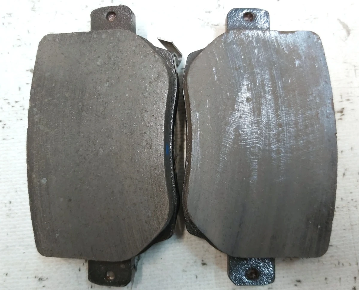 9 Колодки задні гальмові SPORT (комплект 2 штуки) Tesla model Y 8008246-00-D