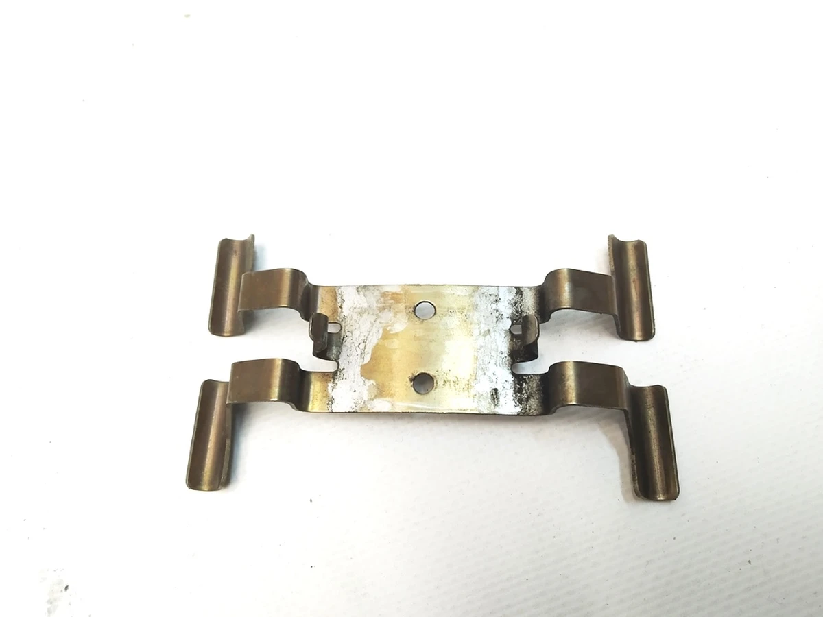 8 Скоба притискна гальмівного супорта переднього BREMBO Tesla Model Y 8008250-00-A