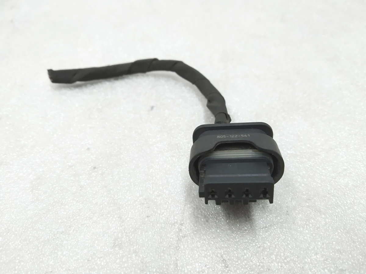 Front Bumper Grommet Drive Wiring Connector (4pin,6pin) Tesla Model S, Model S REST 1004420