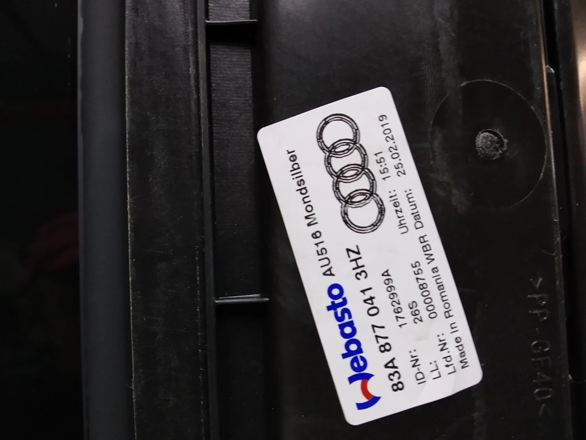 Крыша панорамная с люком в сборе Audi E-tron 83A8770413HZ