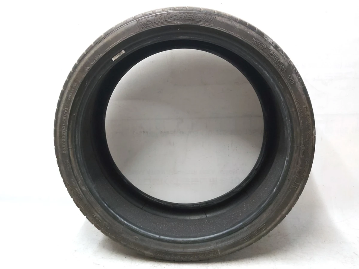 1 Шина 245/35 ZR21 96Y MICHELIN PILOT SPORT data 36/20 6,20 мм із пошкодженням Tesla model S 8496658-00-A