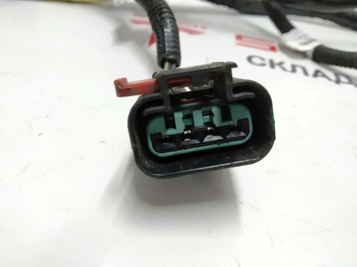 2 Роз'єм проведення гальмівного супорта (4pin) Tesla model X, S 1004430-01-M