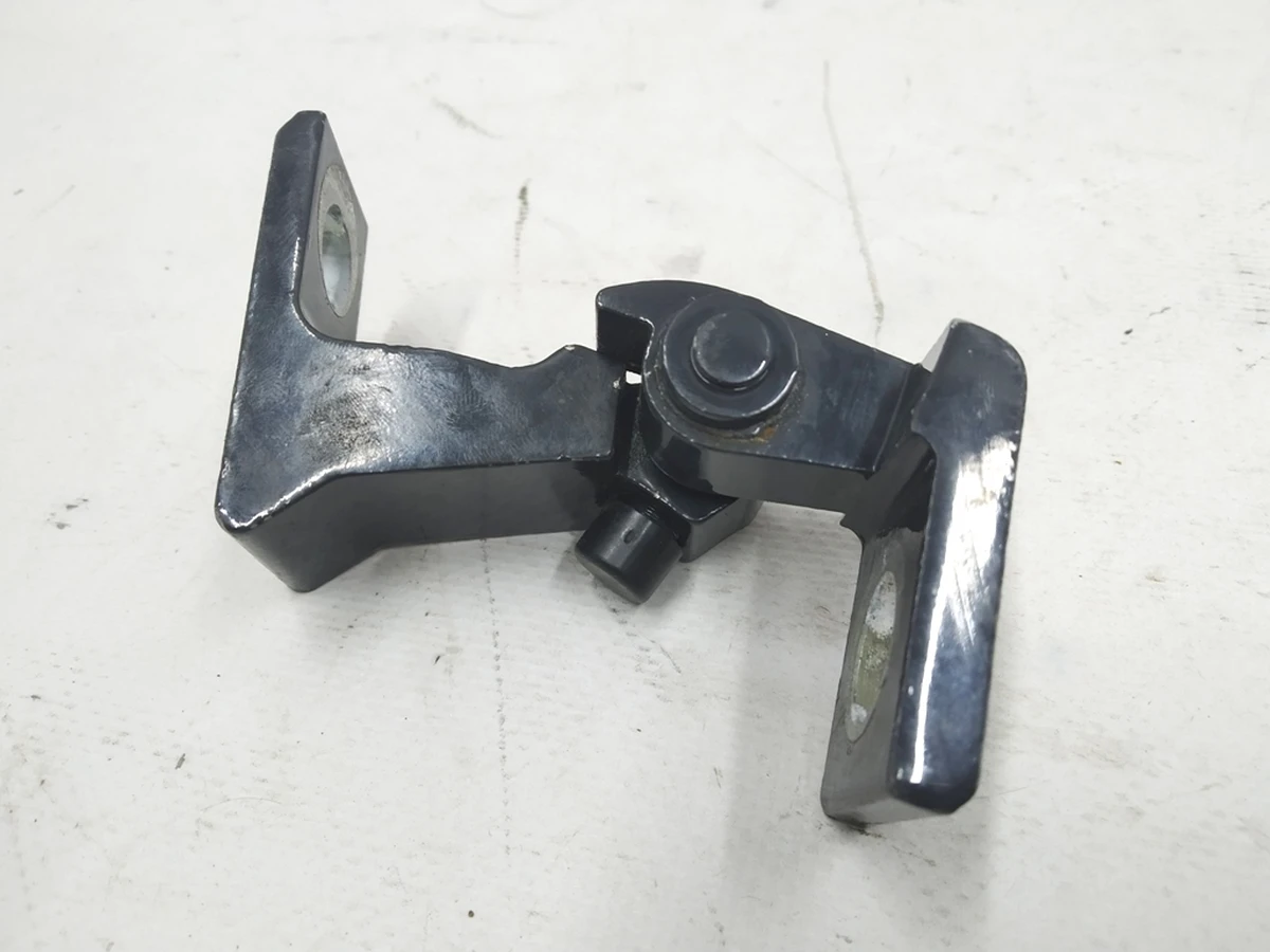 Door hinge, rear right upper / lower Volkswagen E-GOLF 8K0831402P