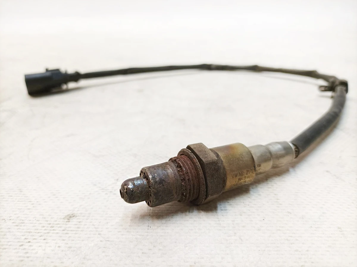 Лямбда-зонд із пошкодженням Audi Q7 8K0906262F