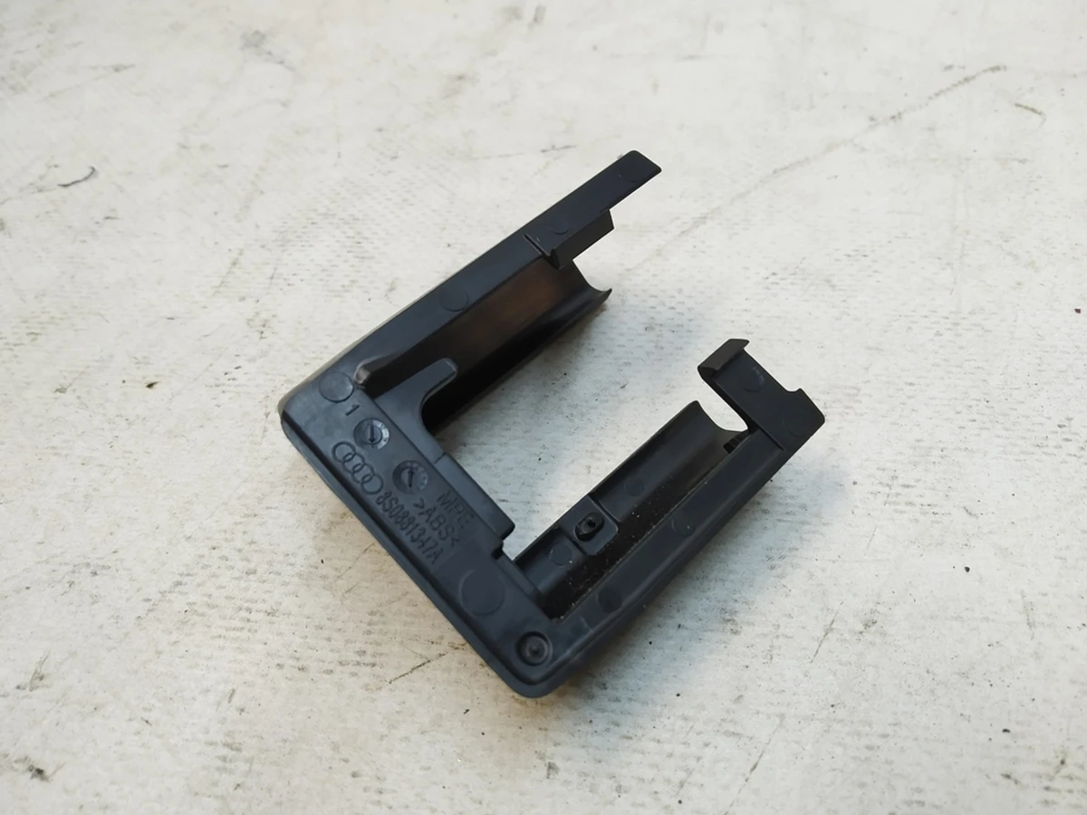 Front seat slide rail pad with damage Audi E-tron 8S0881347A