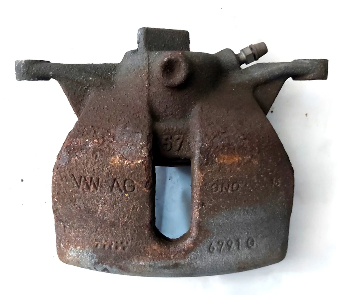 Корпус супорта гальмівного передній лівий Volkswagen E-GOLF 8V0615123