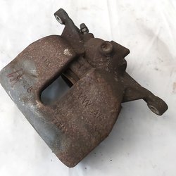 Корпус супорта гальмівного передній правий Volkswagen E-GOLF 8V0615124