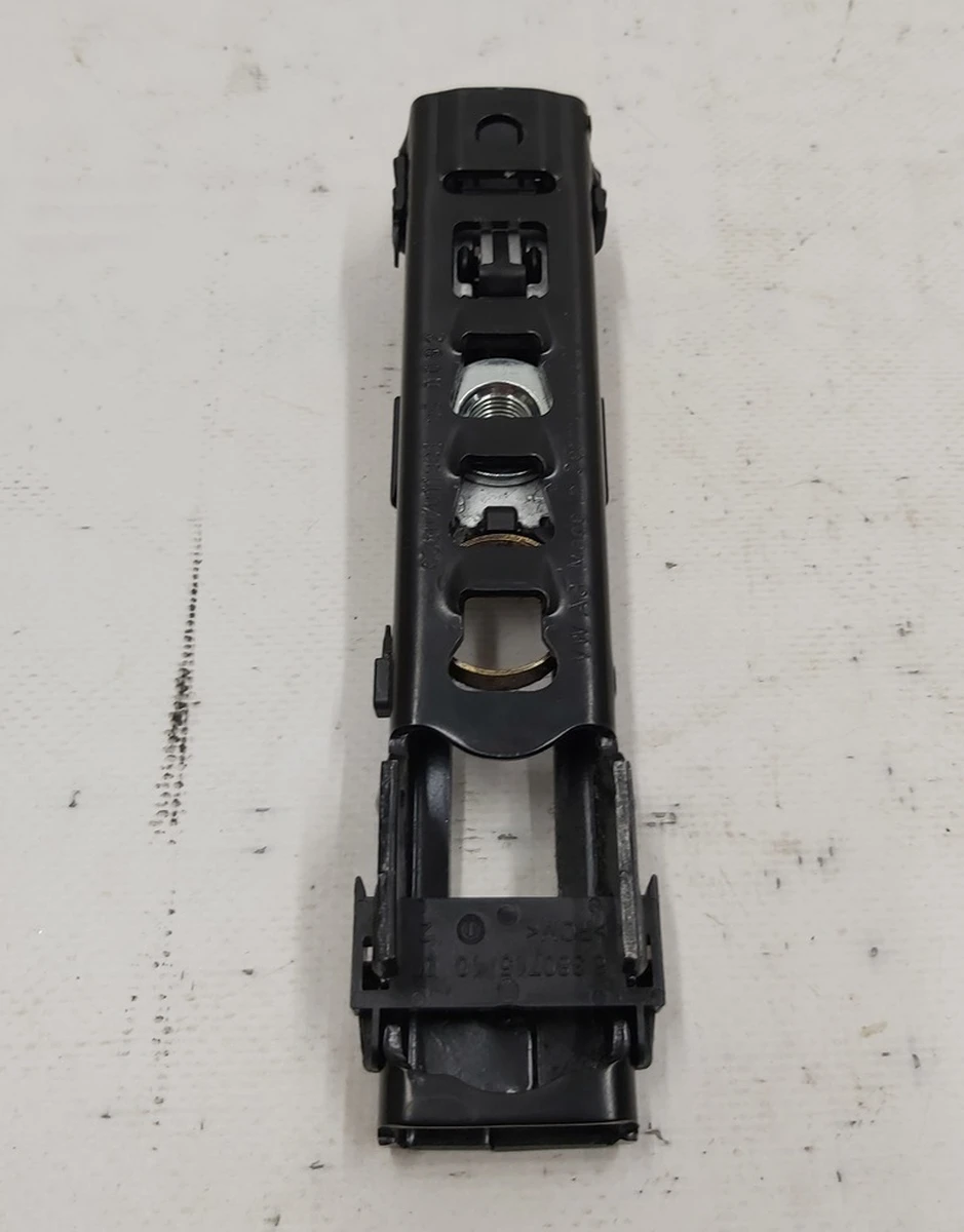 Механізм регулювання висоти ременя безпеки лівий правий Volkswagen E-GOLF 8V0857819