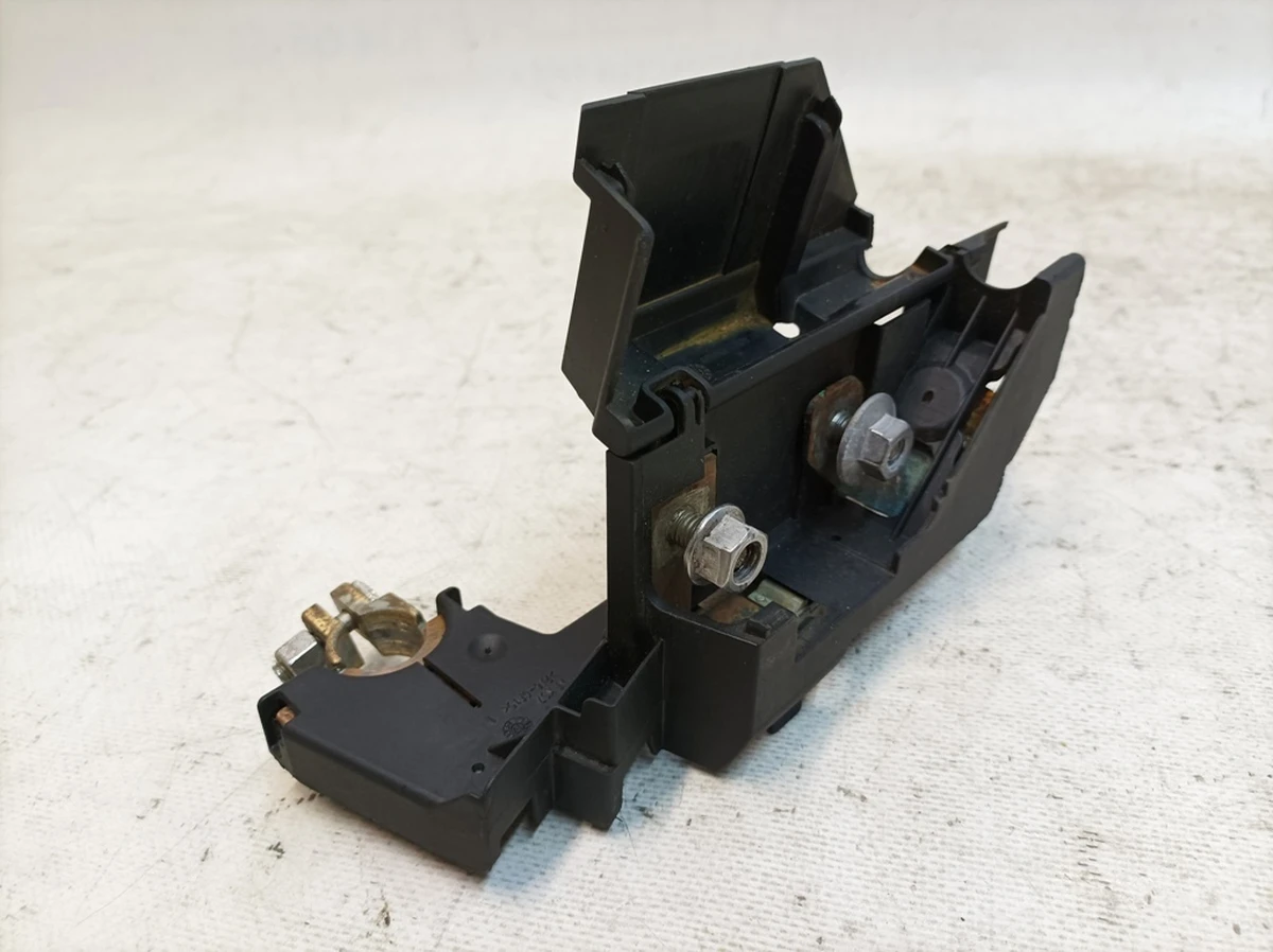 Блок предохранителей 2Х150А 1Х200А Audi Q7 8W0915459G