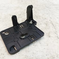 Кронштейн блоку управління зайнятості сидіння правий Audi Q7 8W0959730A